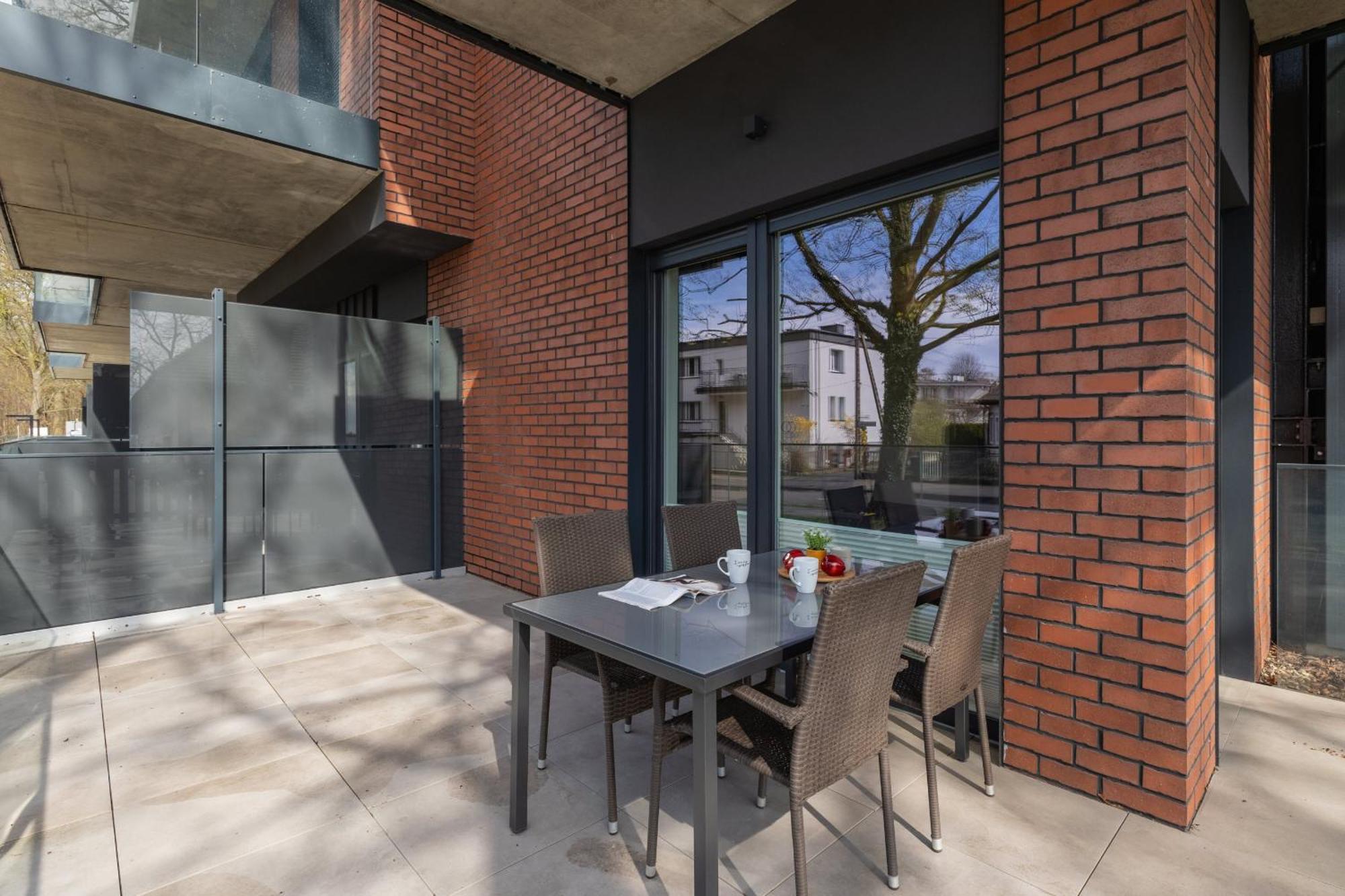 Modern Studio With Terrace And Parking In Swinoujscie By Noclegi Renters Kültér fotó